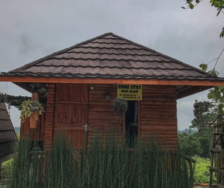 homestay raja alam kemuning 9