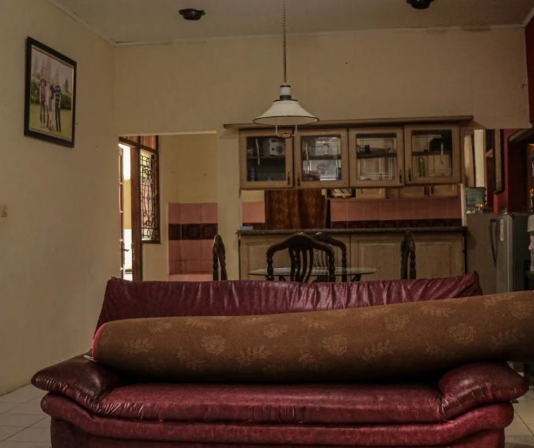 villa pojok kemuning 4