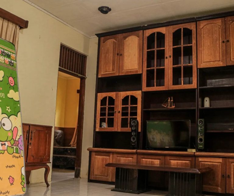 villa pojok kemuning 7