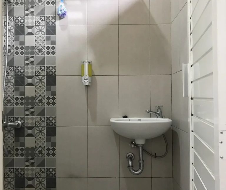 villa pringgitan kemuning 6