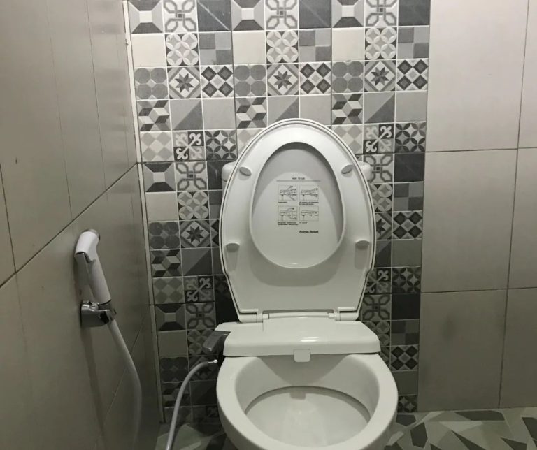 villa pringgitan kemuning 7