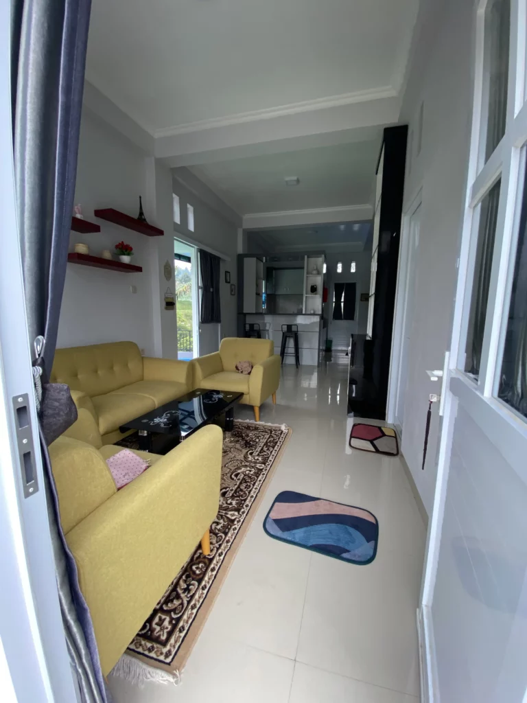 Villa cakra lawu kemuning (7)