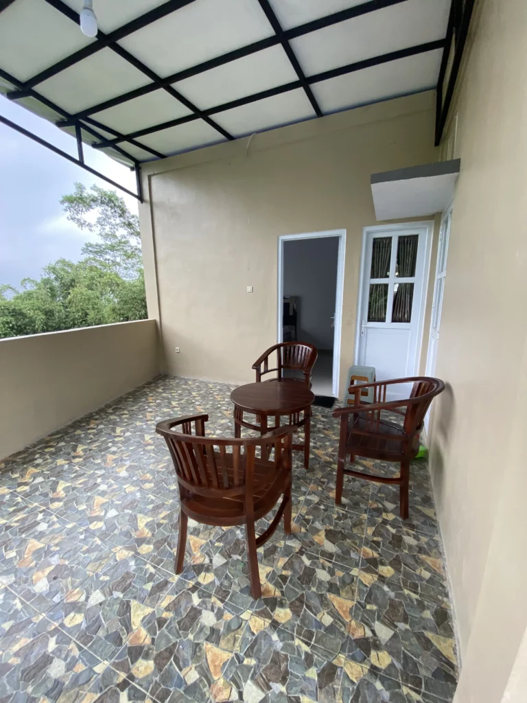 Villa cakra lawu kemuning (9)